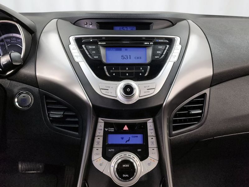 2012 Hyundai Avante M16 GDI Premier photo 14