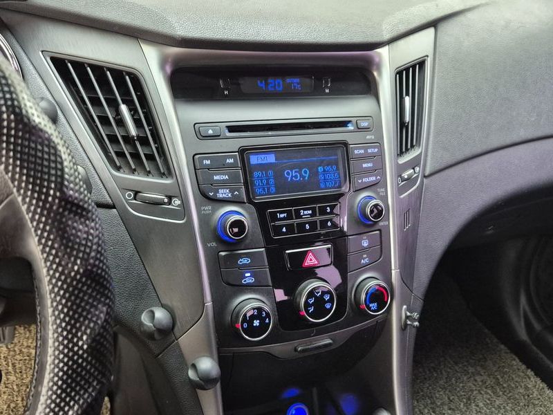 2013 Hyundai Sonata LPI Style photo 12