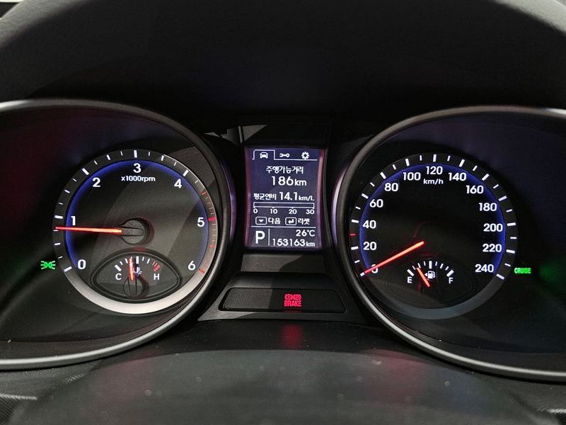 2015 Hyundai Santa Fe Diesel(e-VGT) 2.0 2WD Premium photo 8