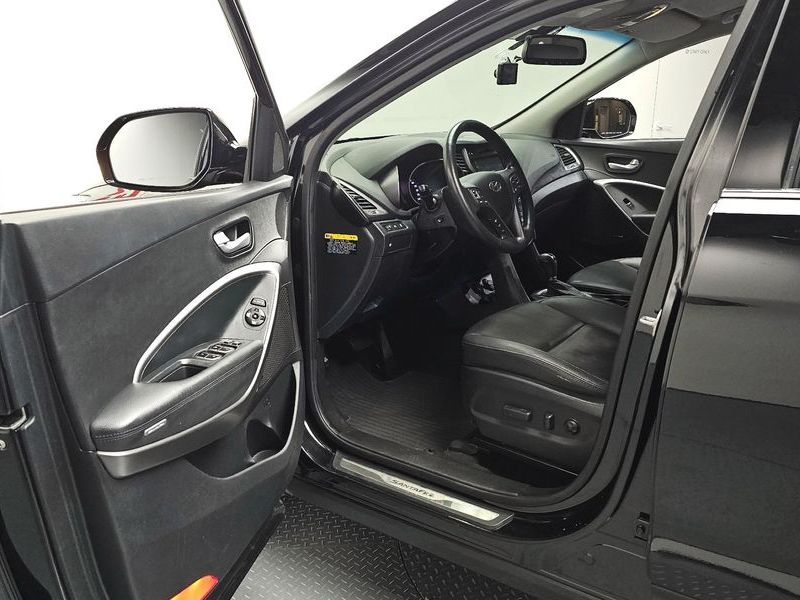 2015 Hyundai Santa Fe Diesel(e-VGT) 2.0 2WD Premium photo 10
