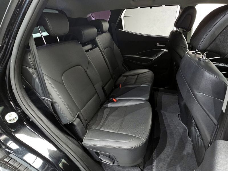 2015 Hyundai Santa Fe Diesel(e-VGT) 2.0 2WD Premium photo 11