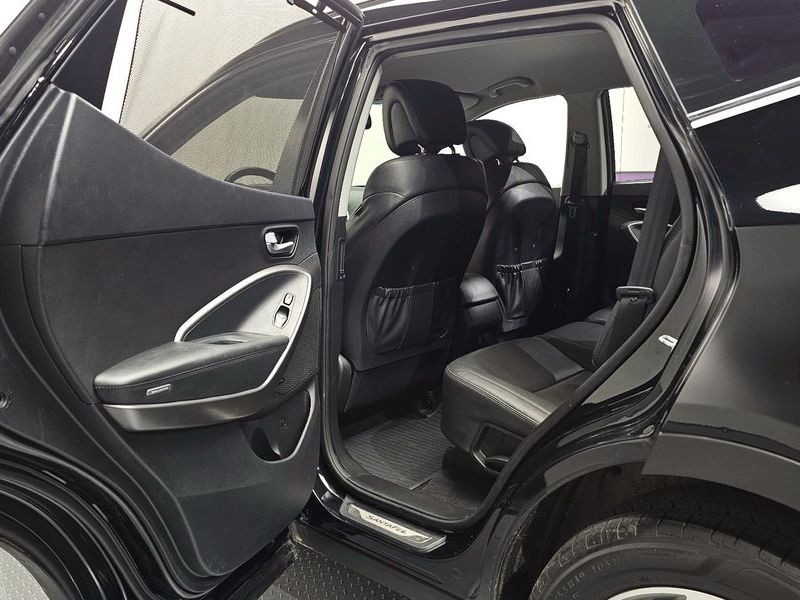 2015 Hyundai Santa Fe Diesel(e-VGT) 2.0 2WD Premium photo 12
