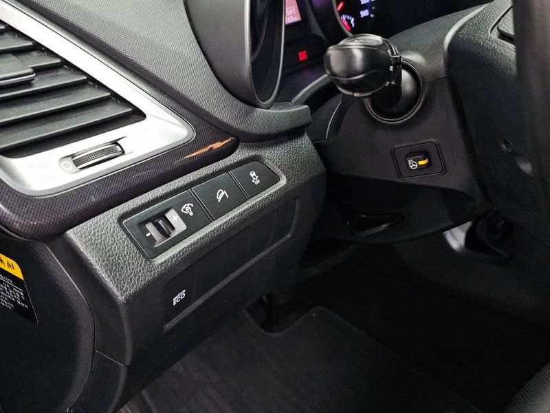 2015 Hyundai Santa Fe Diesel(e-VGT) 2.0 2WD Premium photo 19