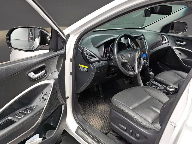 2015 Hyundai Santa Fe Diesel(e-VGT) 2.0 2WD Premium photo 12