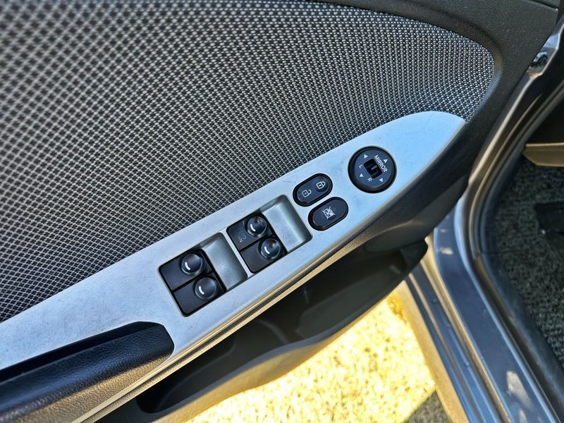 2014 Hyundai Accent Diesel 1.6 VGT Style photo 11