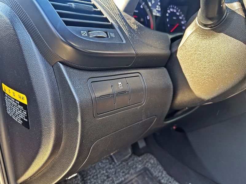 2014 Hyundai Accent Diesel 1.6 VGT Style photo 12