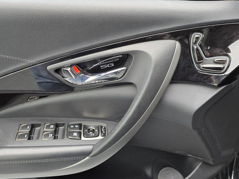 2012 Hyundai Grandeur HG300 Noble photo 14