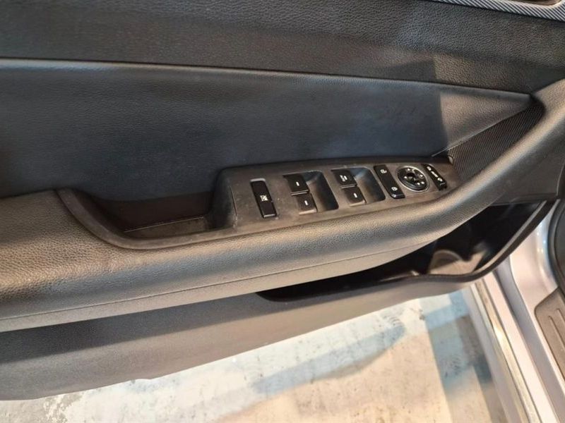 2015 Hyundai Sonata 2.0 HEV Modern photo 11