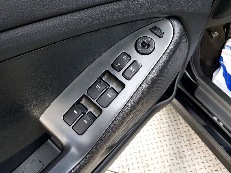 2013 Kia K5 LPI Smart photo 10