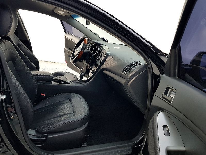 2013 Kia K5 LPI Smart photo 17