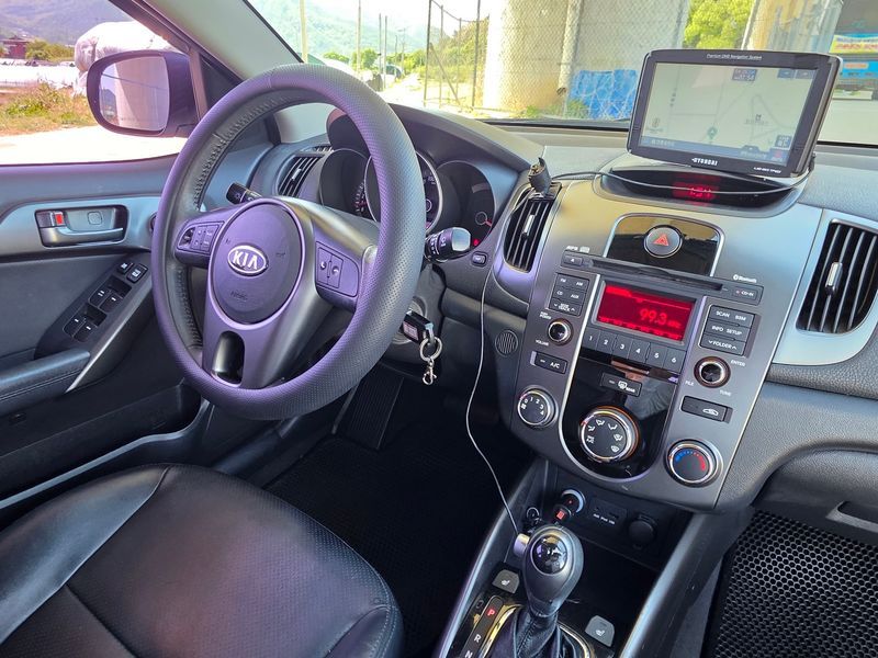 2012 Kia 포르테 1.6 GDI Luxury Standard photo 7
