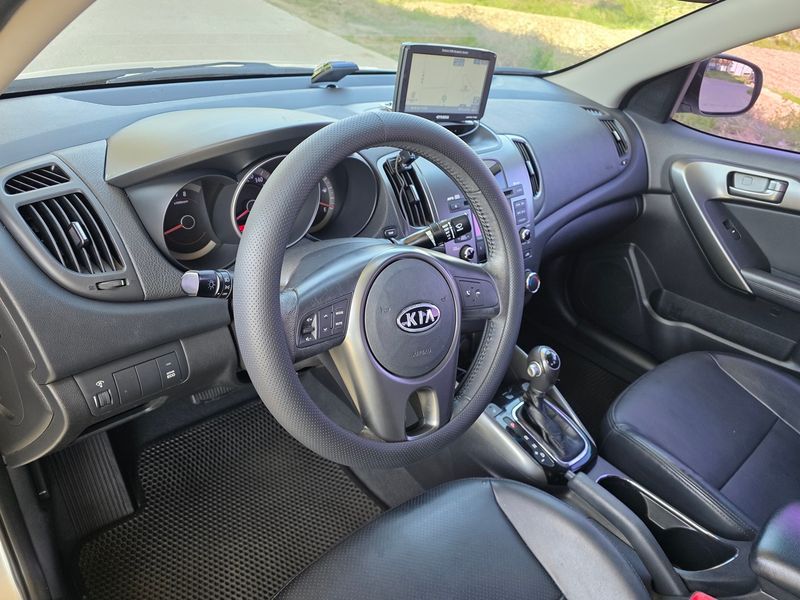 2012 Kia 포르테 1.6 GDI Luxury Standard photo 8