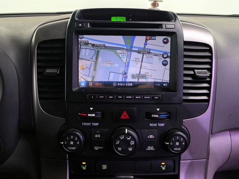 2013 Kia Carnival Grand GLX Deluxe photo 15