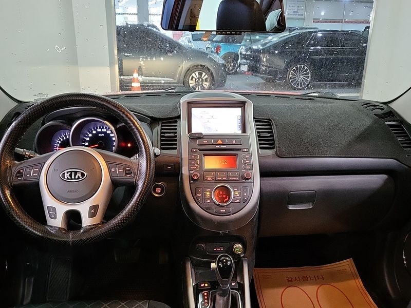 2012 Kia 쏘울 1.6 GDI Luxury Style Pack photo 15