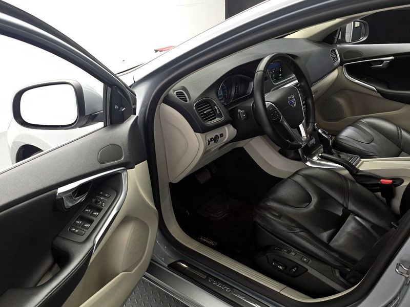 2016 Volvo V40 D3 2nd photo 10