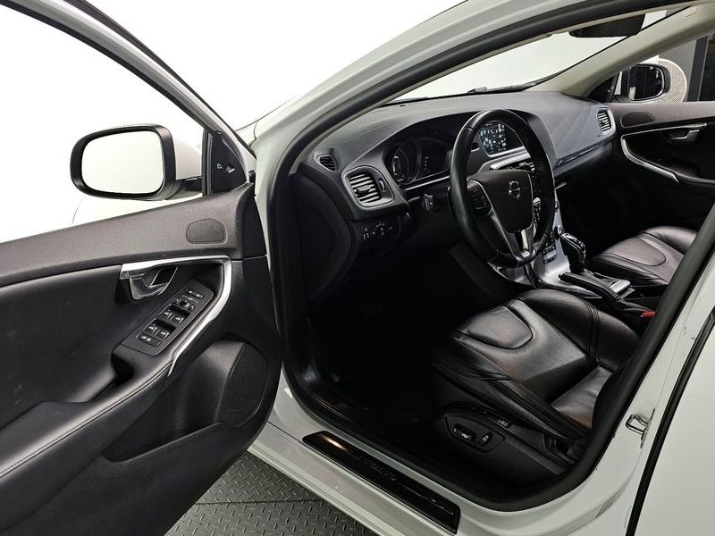 2017 Volvo V40 D3 2nd photo 11