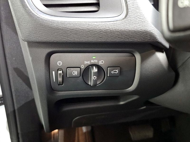 2017 Volvo V40 D3 2nd photo 17