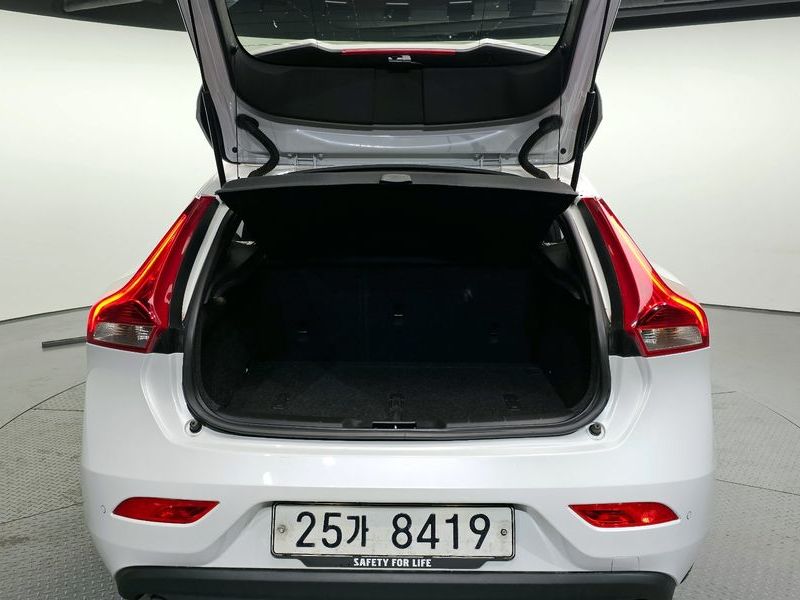 2017 Volvo V40 D3 2nd photo 20