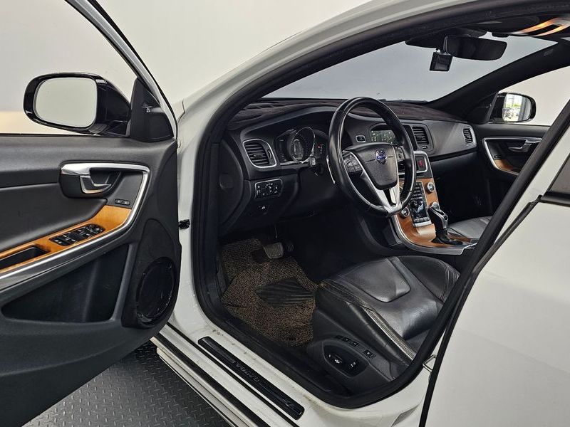 2018 Volvo V60 D4 photo 10