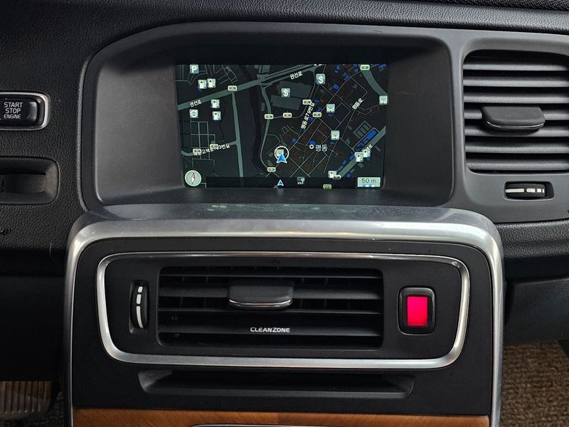 2018 Volvo V60 D4 photo 12