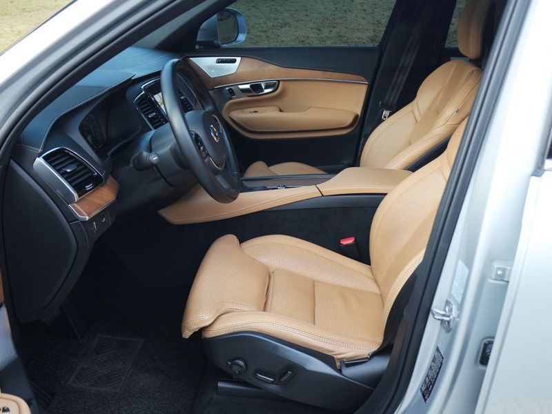 2020 Volvo XC90 T6 Inscription photo 11