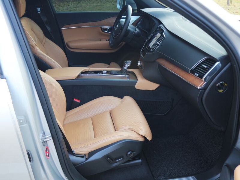 2020 Volvo XC90 T6 Inscription photo 12