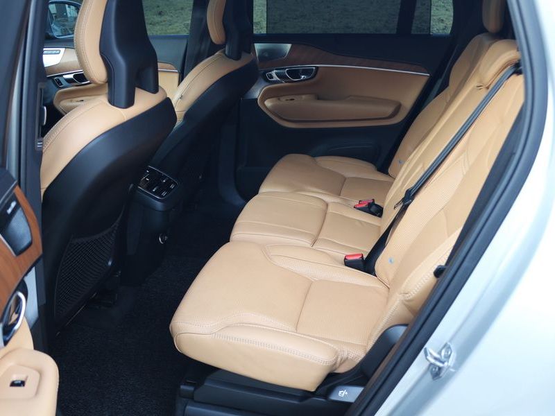 2020 Volvo XC90 T6 Inscription photo 13