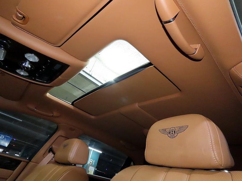 2014 Bentley Flying Spur 6.0 photo 16