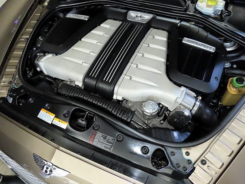 2014 Bentley Flying Spur 6.0 photo 19
