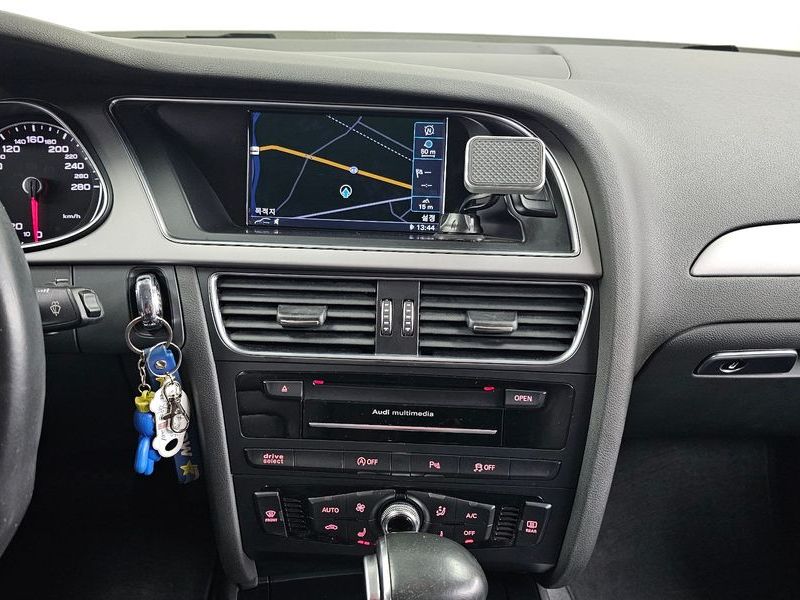 2015 Audi A4 30 TDI Dynamic B8 photo 14