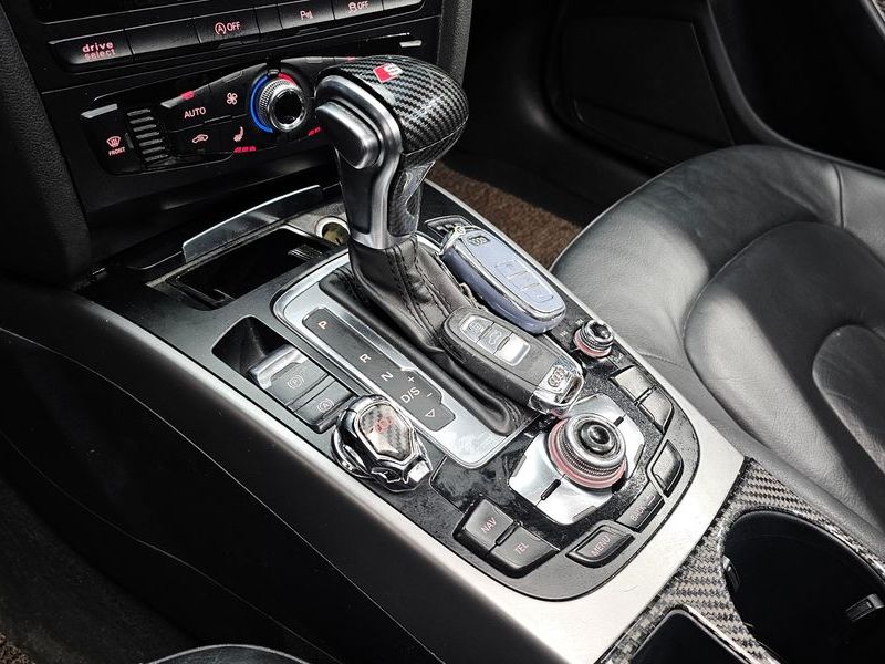 2014 Audi A4 2.0 TDI dynamic B8 photo 9