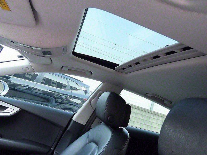 2012 Audi A7 3.0 TFSI Quattro Entry 4G photo 17