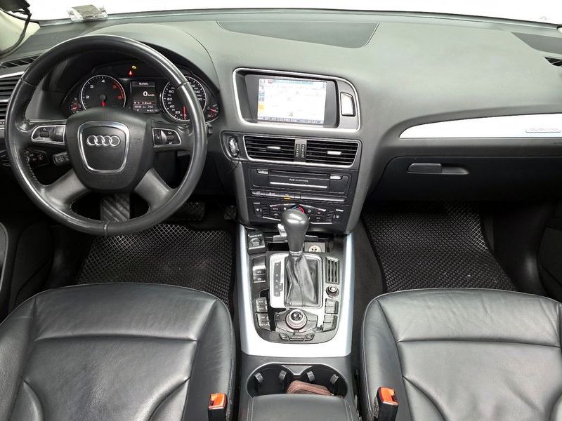 2012 Audi Q5 2.0 TDI Quattro 8R photo 7