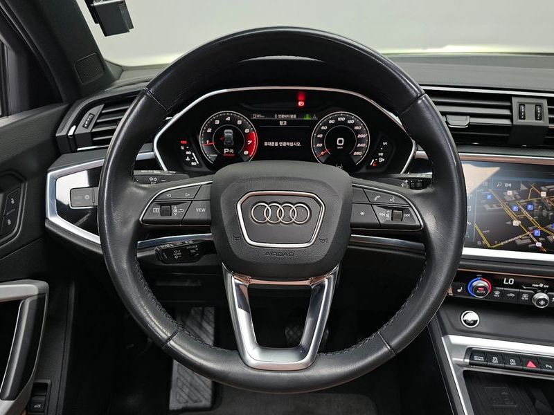 2024 Audi Q3 40 TFSI Quattro Premium photo 13