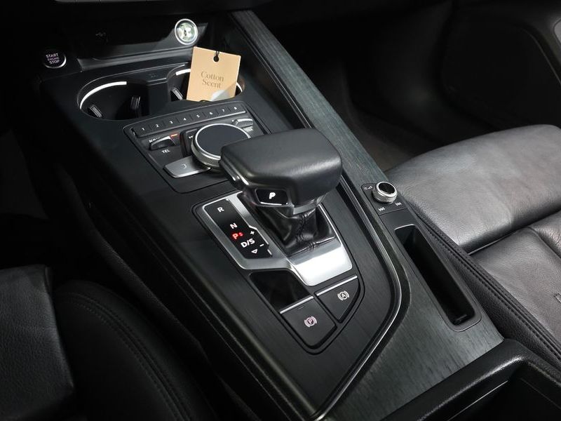 2018 Audi A4 30 TDI Premium photo 9