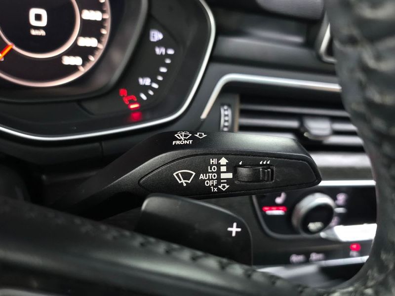 2018 Audi A4 30 TDI Premium photo 18
