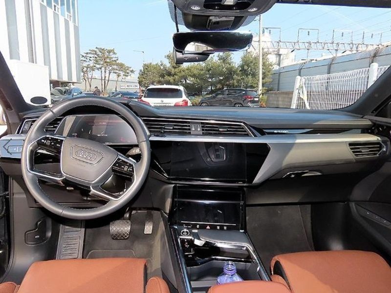 2022 Audi e-tron 55 Quattro Sportback photo 7