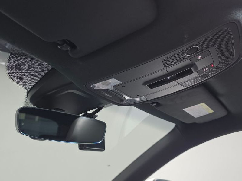 2023 Audi Q2 35 TDI Premium photo 16