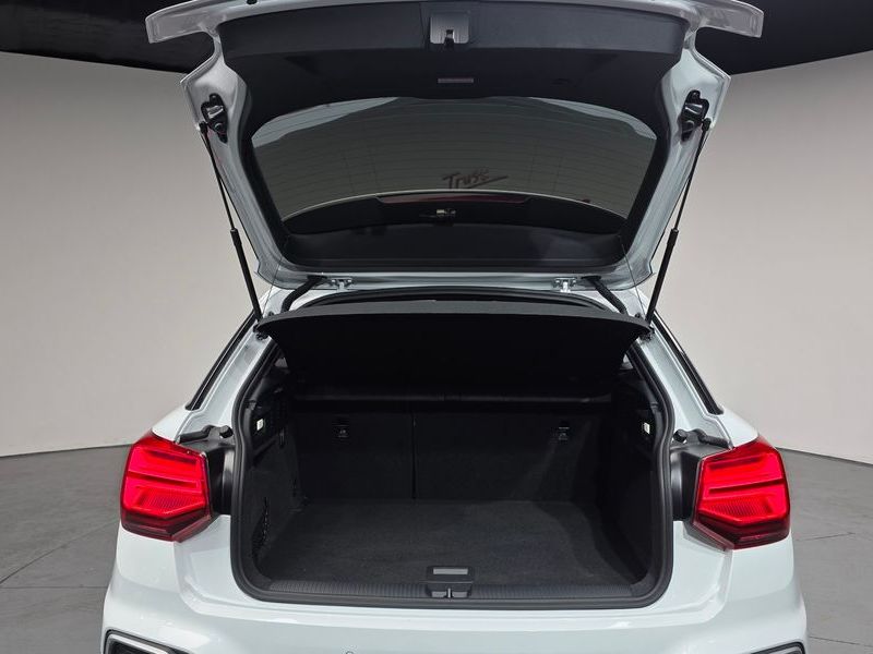 2023 Audi Q2 35 TDI Premium photo 20