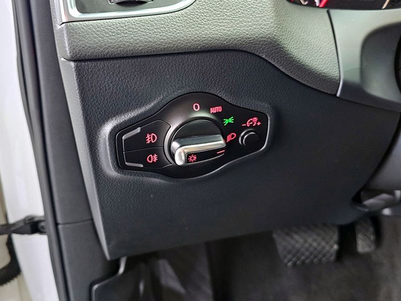 2012 Audi Q5 2.0 TDI Quattro Dynamic 8R photo 17
