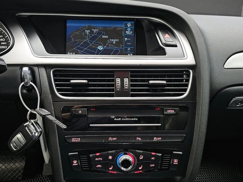 2013 Audi A4 2.0 TDI Quattro Dynamic B8 photo 14