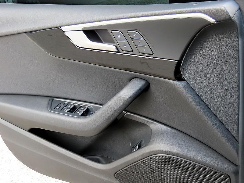 2019 Audi A5 45 TFSI Quattro Premium Sportback photo 12