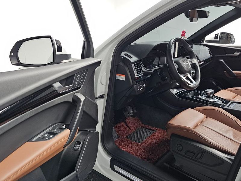 2021 Audi Q5 45 TFSI Quattro Premium photo 10