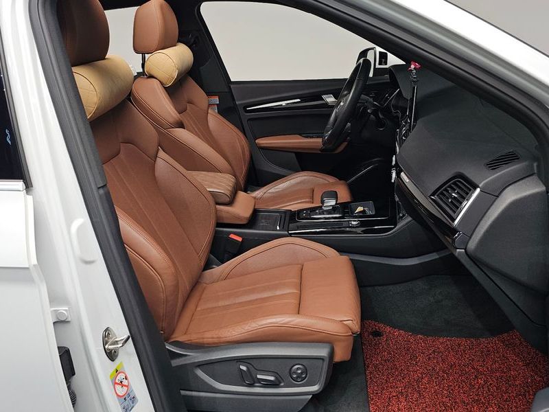 2021 Audi Q5 45 TFSI Quattro Premium photo 11