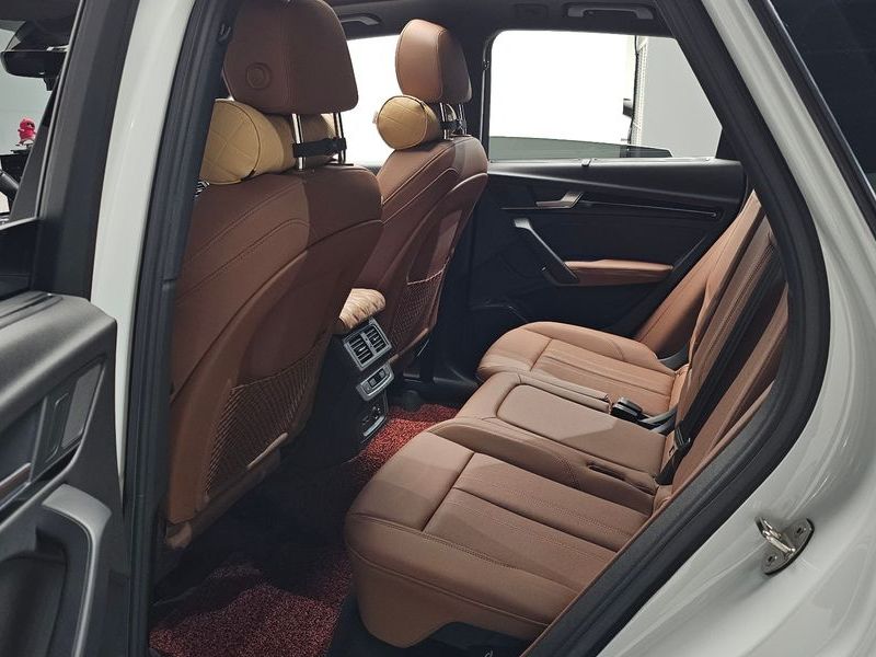2021 Audi Q5 45 TFSI Quattro Premium photo 12