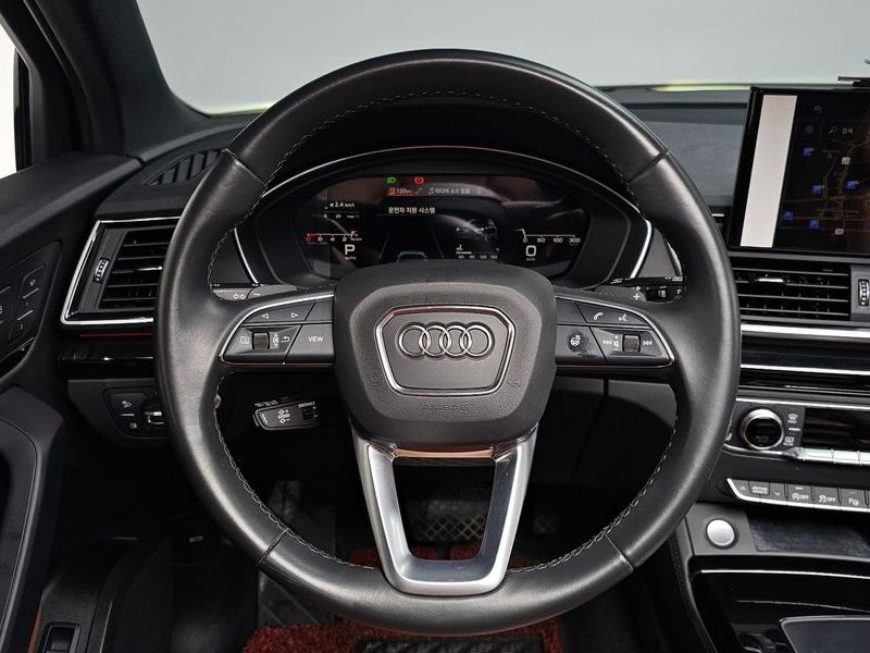 2021 Audi Q5 45 TFSI Quattro Premium photo 13