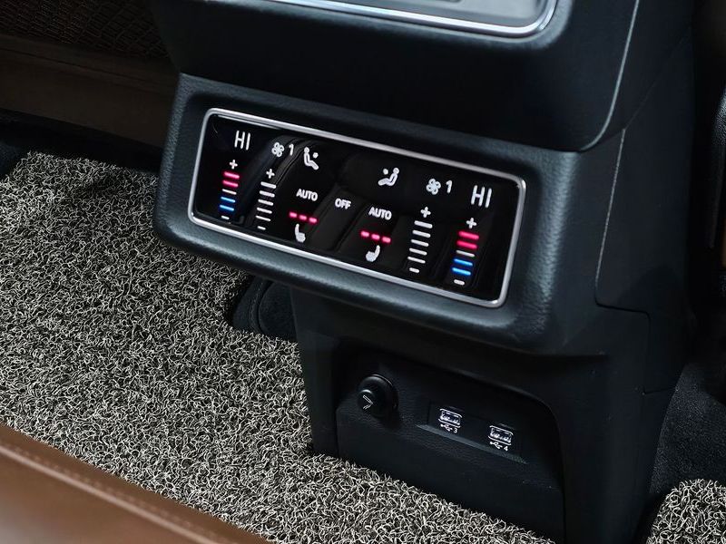 2020 Audi e-tron 55 Quattro photo 17