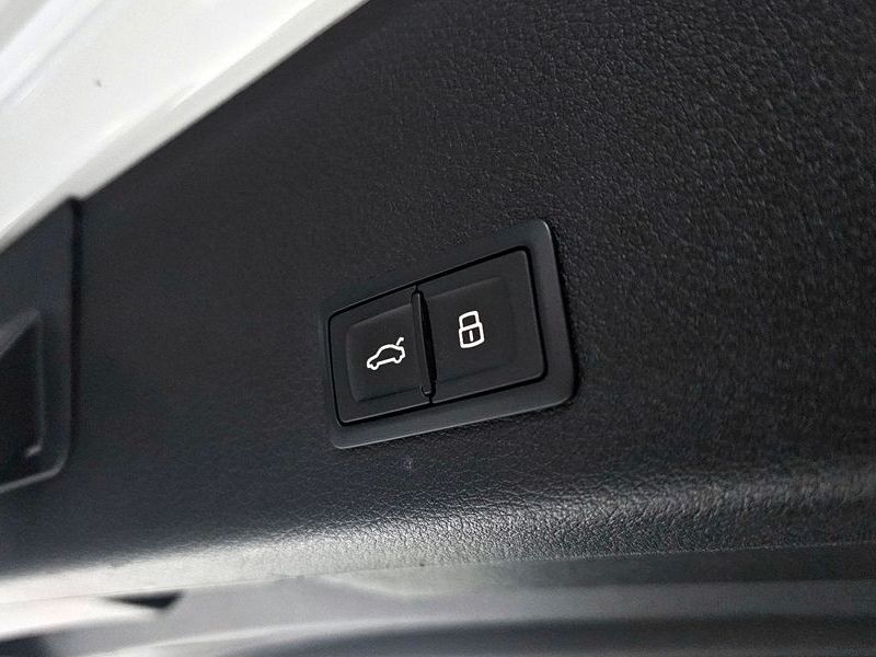 2020 Audi e-tron 55 Quattro photo 19