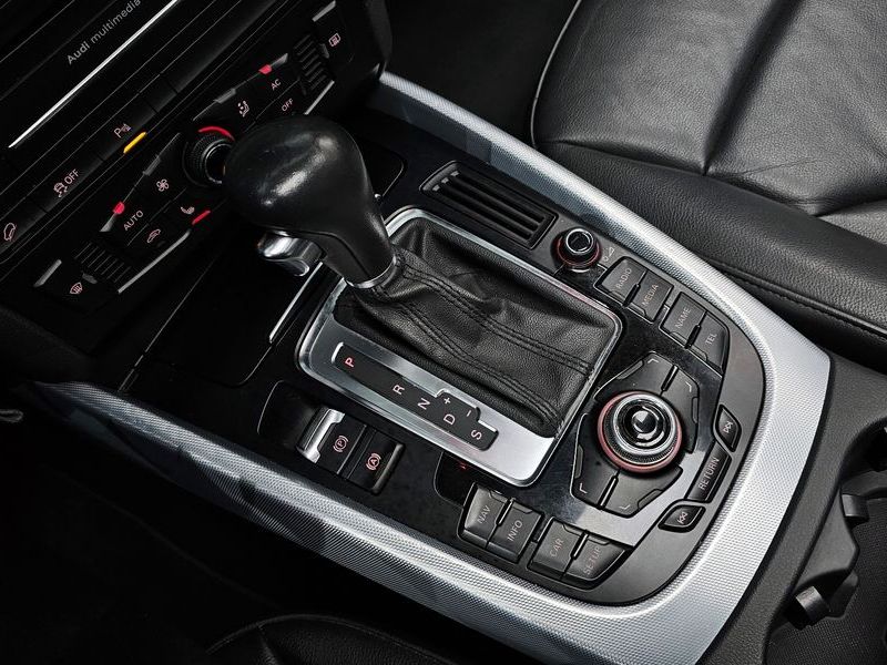 2012 Audi Q5 2.0 TDI Quattro 8R photo 9