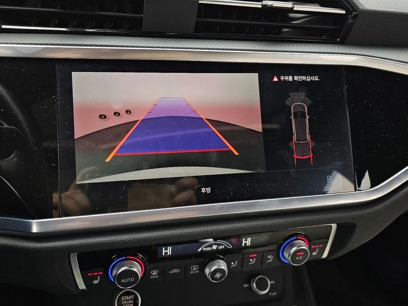 2022 Audi Q3 35 TDI Quattro Premium photo 17